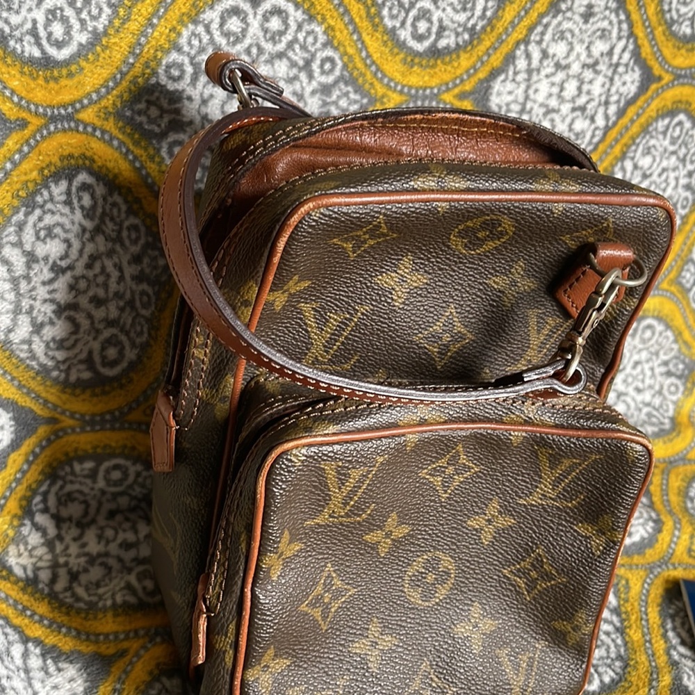 Vintage Louis Vuitton Crossbody bag - Picture 2 of 9